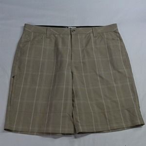 Alpine Design 40 x 11" Khaki Check Casual‎ Outdoor Zip Pocket Cargo Shorts